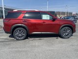 New 2025 Nissan Pathfinder SL w/ SL Premium Package image 2