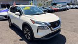 Used 2023 Nissan Rogue SV image 2