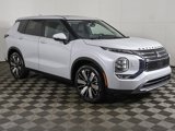 New 2025 Mitsubishi Outlander SE image 2