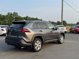 Used 2021 Toyota RAV4 LE image 5