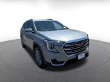 Used 2024 GMC Terrain SLT image 3