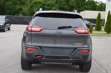 Used 2016 Jeep Cherokee Trailhawk w/ Comfort/Convenience Group image 5