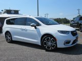 New 2026 Chrysler Pacifica Pinnacle image 2