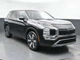 New 2025 Mitsubishi Outlander SE image 2