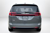 Used 2022 Chrysler Pacifica Touring-L image 6