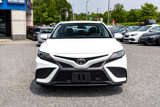 Used 2022 Toyota Camry SE image 2