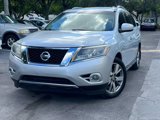 Used 2014 Nissan Pathfinder Platinum image 2