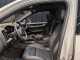 Used 2024 Porsche Cayenne image 5
