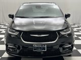 New 2025 Chrysler Pacifica Select image 2