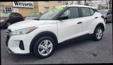 Used 2021 Nissan Kicks S image 2