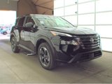 Used 2024 Nissan Rogue SV image 2