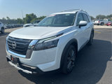 New 2025 Nissan Pathfinder SL w/ SL Premium Package image 3