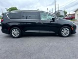 Used 2018 Chrysler Pacifica Touring-L Plus image 2