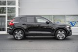 Used 2025 Volvo XC40 B5 Plus w/ Climate Package image 3