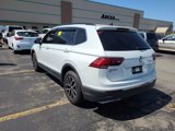 Used 2021 Volkswagen Tiguan SE w/ 3rd Row Seat Package image 2