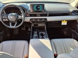 New 2025 Honda Pilot Touring image 4