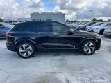 New 2025 Audi Q6 e-tron Prestige image 4