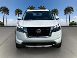 New 2025 Nissan Pathfinder Platinum image 2