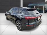 Used 2024 Audi Q8 e-tron Prestige image 4