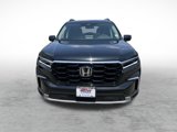 Used 2025 Honda Pilot Touring image 2