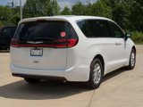New 2026 Chrysler Pacifica Select image 6