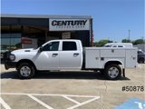 Used 2023 RAM 2500 Tradesman w/ Chrome Appearance Group image 4