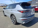 New 2025 Mitsubishi Outlander SEL image 3