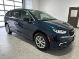 New 2025 Chrysler Pacifica Select image 2