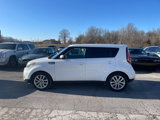 Used 2019 Kia Soul + image 3