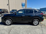 Used 2019 Nissan Rogue SV image 2