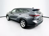 Used 2024 Toyota Highlander LE image 5
