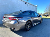 Used 2021 Toyota Camry SE image 3