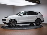 Certified 2025 Porsche Cayenne image 2