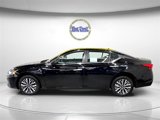 Used 2023 Nissan Altima 2.5 SV w/ SV Premium Package image 4