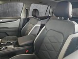 New 2025 Volkswagen Atlas Peak Edition SE image 4