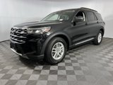 Used 2025 Ford Explorer Active image 3