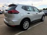 Used 2018 Nissan Rogue S image 5
