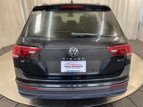Used 2022 Volkswagen Tiguan SE w/ Panoramic Sunroof Package image 5