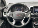 Used 2024 GMC Terrain SLT image 3