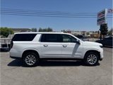 Used 2023 Chevrolet Suburban Premier image 2