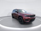 Used 2024 Jeep Grand Cherokee Altitude image 2