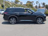New 2025 Nissan Pathfinder Platinum w/ Cargo Package image 4