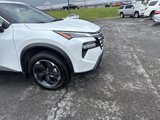 Used 2024 Nissan Rogue SV image 4