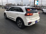 Used 2022 Kia Niro EX image 3