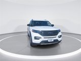 Used 2023 Ford Explorer XLT w/ Equipment Group 202A image 2
