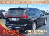 New 2025 Chrysler Pacifica Select image 3