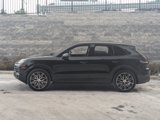 New 2025 Porsche Cayenne image 2
