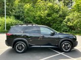 Used 2025 Nissan Pathfinder Rock Creek image 6