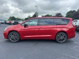 New 2026 Chrysler Pacifica Select image 4