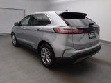 Used 2023 Ford Edge SEL image 5